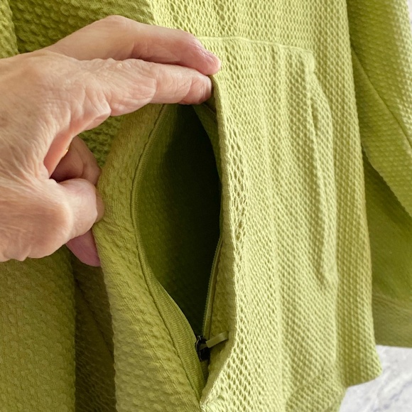 ALL IN MOTION HOODED LIME SWEATSHIRT - Picture 4 of 5